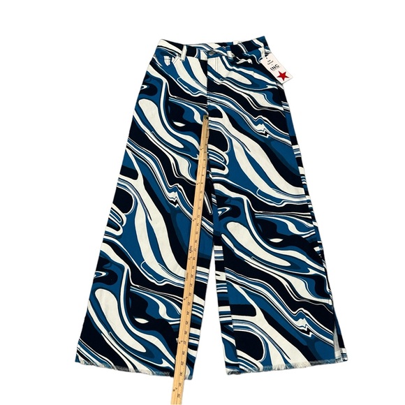 INC Ade Samuel Women's Printed Blue Graphic Wave Runner Wide Straight-Leg Jeans - Picture 10 of 13
